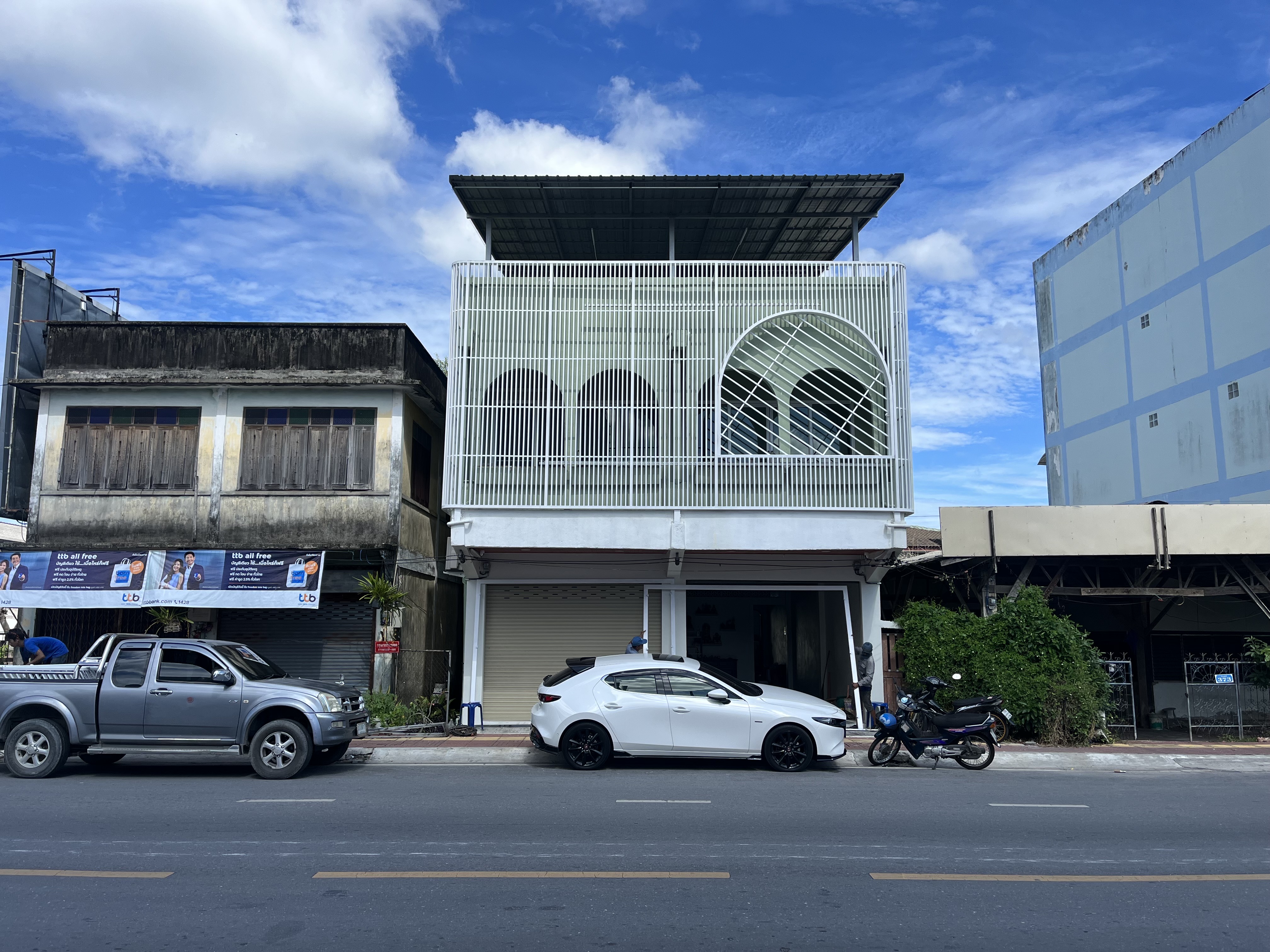 Site photograph of Namo Silver: Street elevation